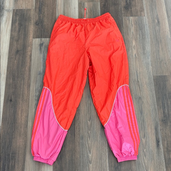 adidas Pants - adidas Bold Teamgeist red and Pink Joggers